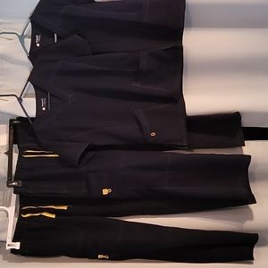 Wonderwink scrub sets, 2 med pants, 1 S shirt, 1 M shirt